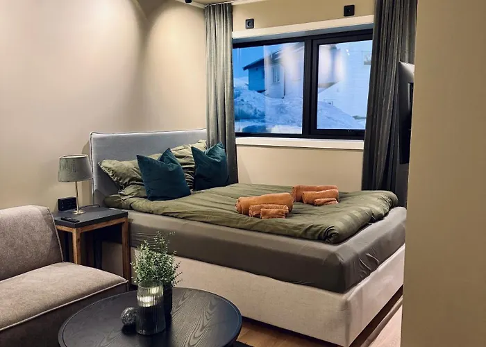 Arctic Seasons Studio Apartment - A Cozy Luxury Escape At The Top Of Tromso