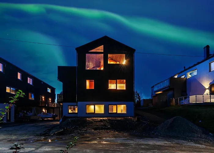Arctic Seasons Studio Apartment - A Cozy Luxury Escape At The Top Of Tromso